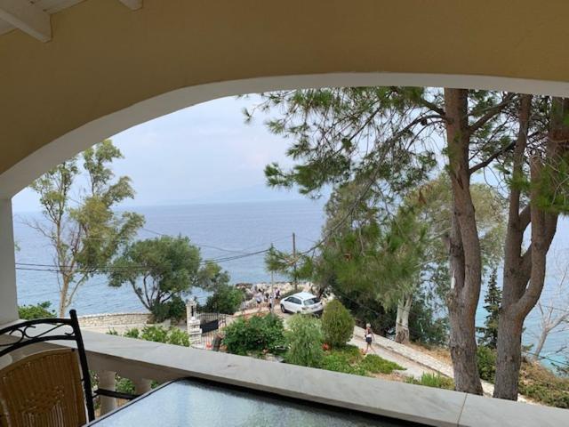 Kassiopi Bay Apartman Kültér fotó